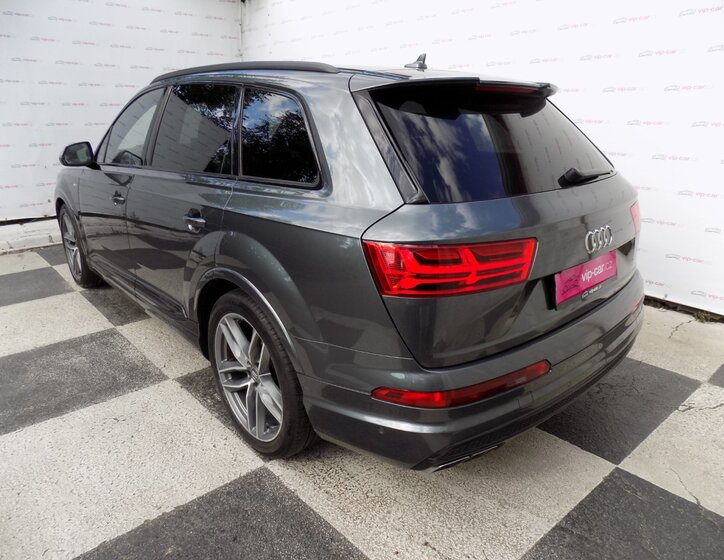 Audi SQ7 3