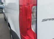 Mercedes-Benz Sprinter 11