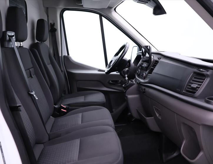 Ford Transit 12