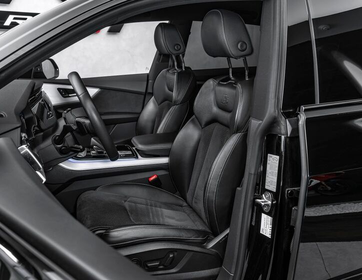 Audi Q8 15