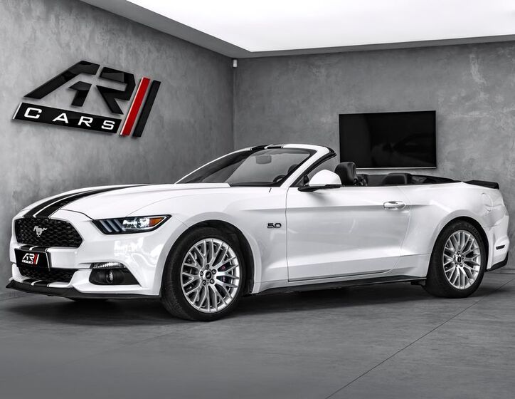Ford Mustang 1