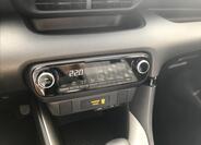Toyota Yaris 15