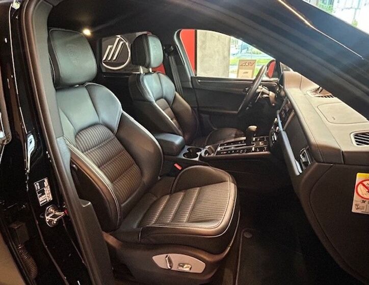 Porsche Macan 11