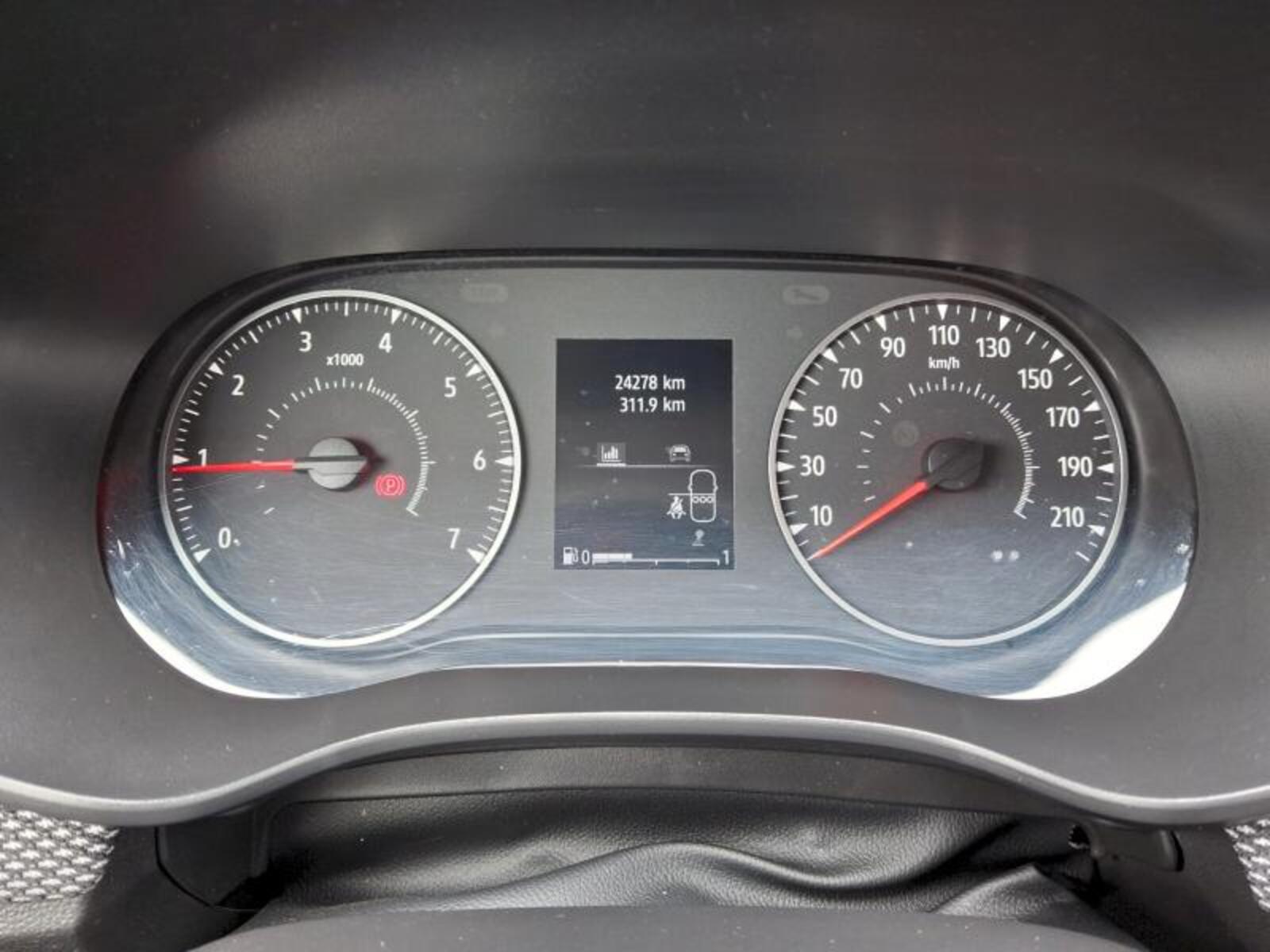 Dacia Sandero 24