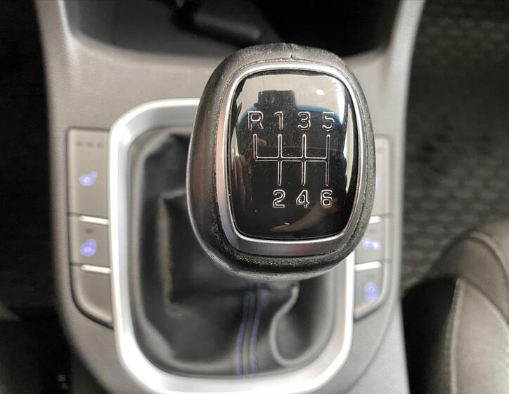 Hyundai i30 18