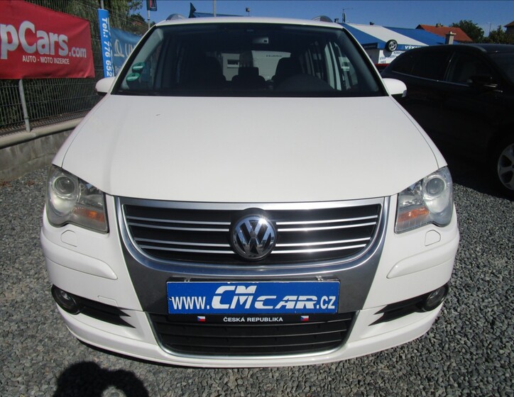 Volkswagen Touran 2
