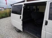 Volkswagen Caravelle 17