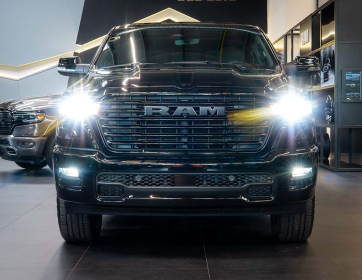 Dodge RAM 8