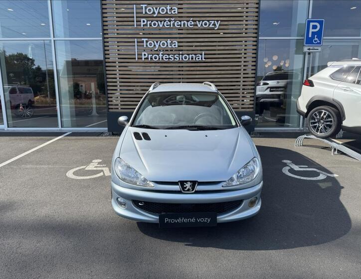Peugeot 206 4