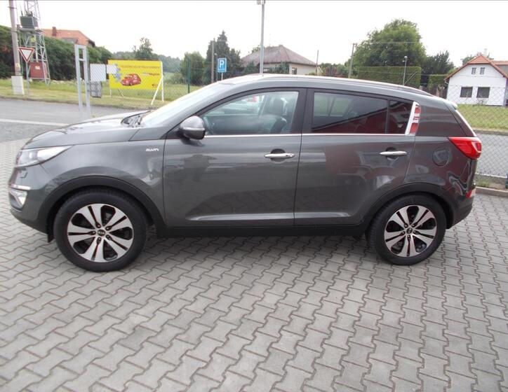 KIA Sportage 4