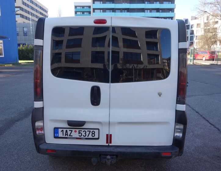 Opel Vivaro 10
