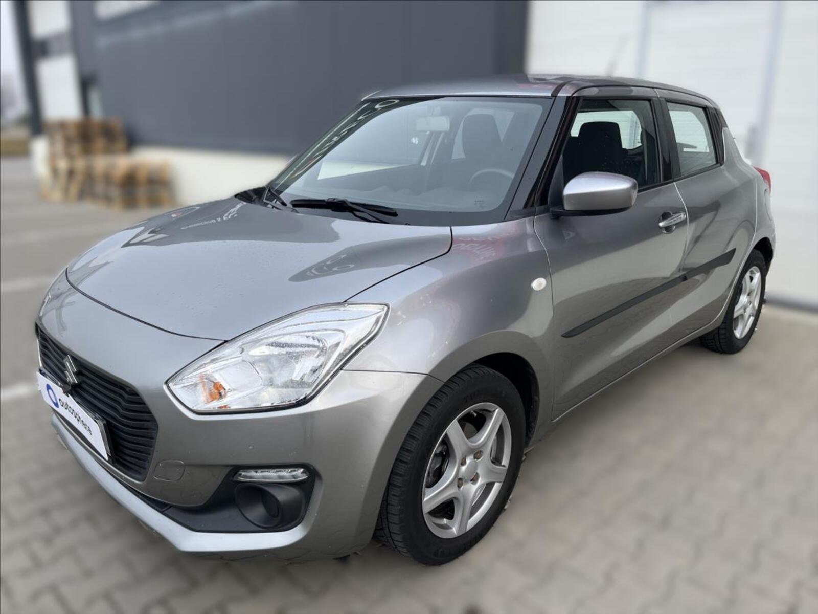 Suzuki Swift 1