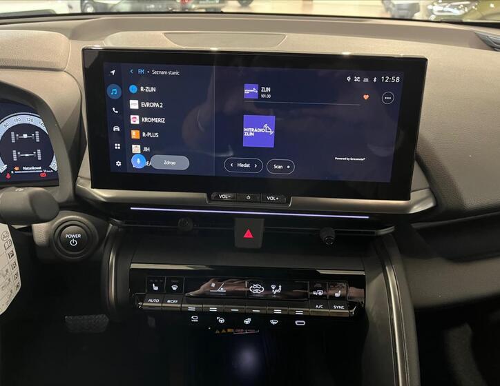 Toyota C-HR 13