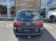 Mazda 2 13