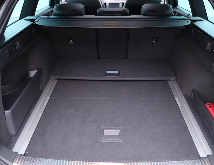 Volkswagen Passat 10