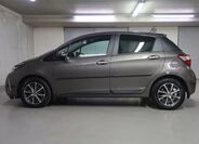 Toyota Yaris 8