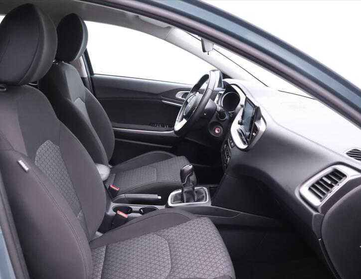 KIA Ceed 11