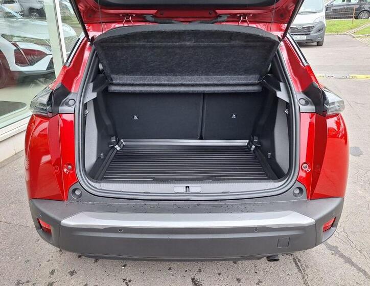 Peugeot 2008 6