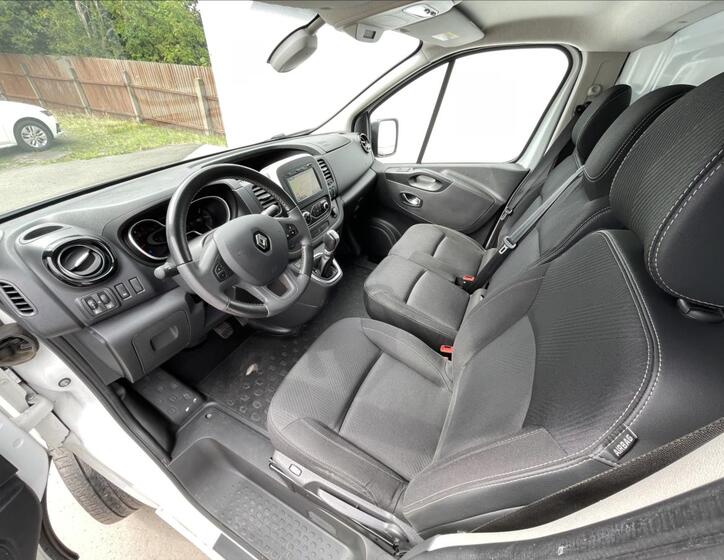 Renault Trafic 5