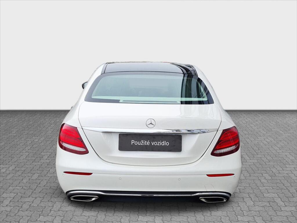Mercedes-Benz Třídy E 4