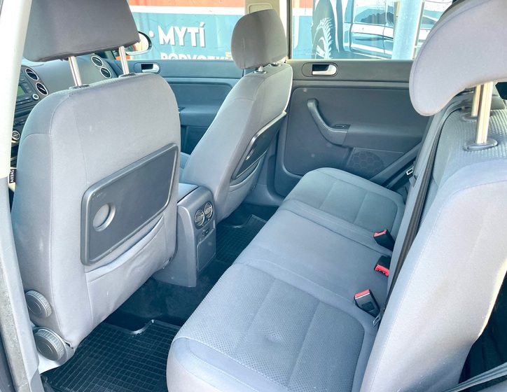 Volkswagen Golf Plus 8