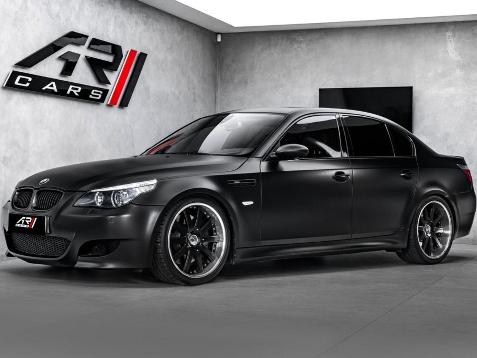 BMW M5 1