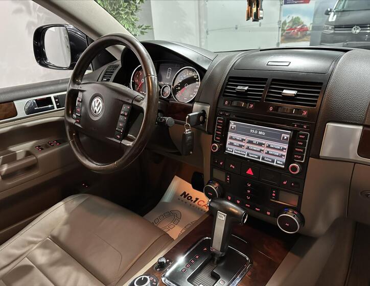 Volkswagen Touareg 16