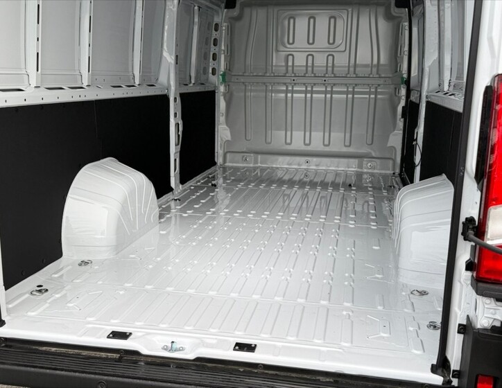 Opel Movano 7