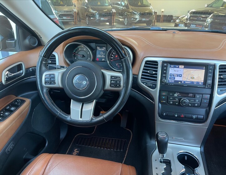 Jeep Grand Cherokee 16