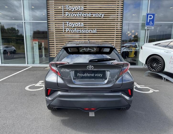 Toyota C-HR 16