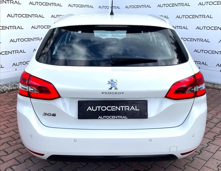 Peugeot 308 5