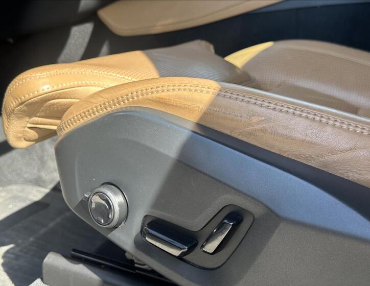 Volvo XC90 21