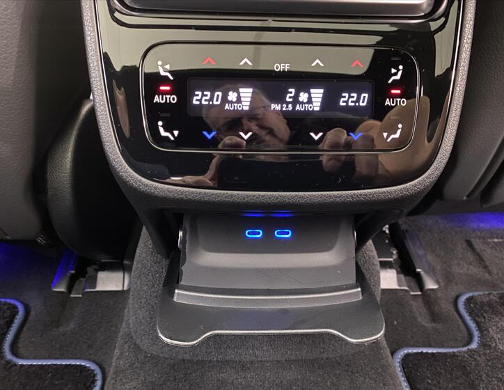 Mercedes-Benz EQS 19