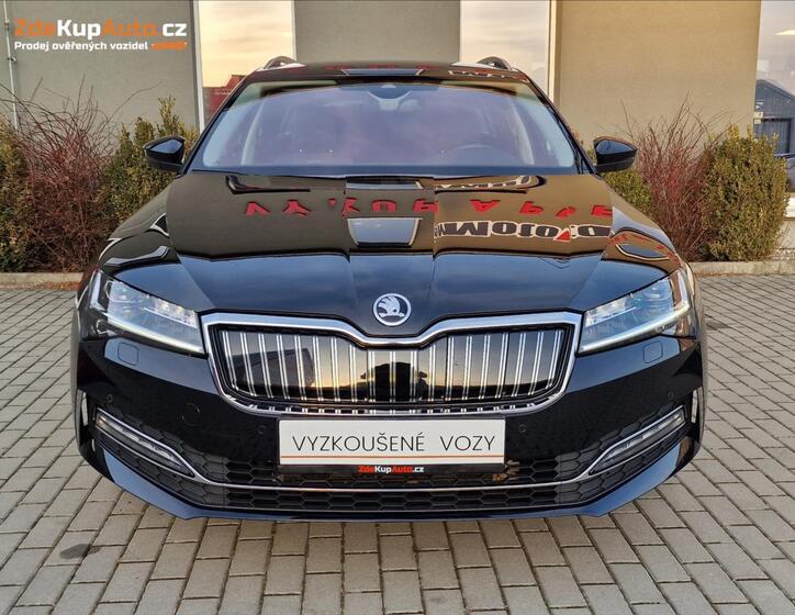 Škoda Superb 4