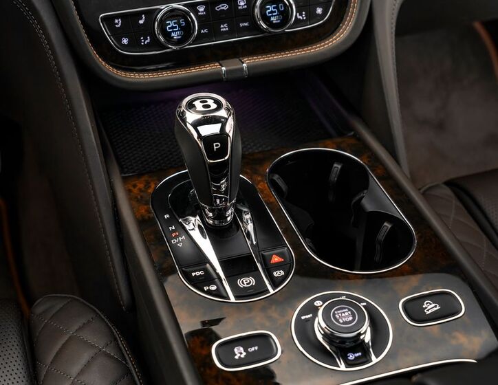 Bentley Bentayga 19