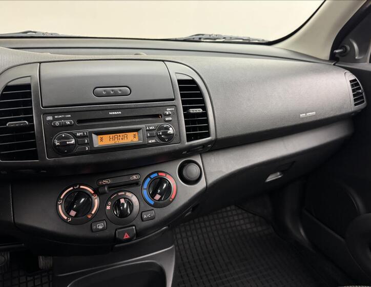 Nissan Micra 9