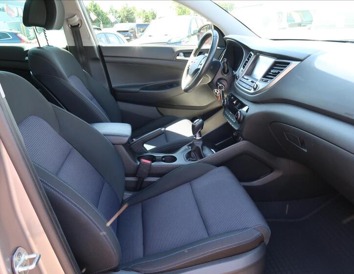 Hyundai Tucson 13