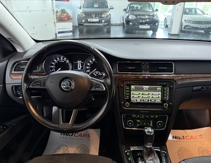 Škoda Superb 18