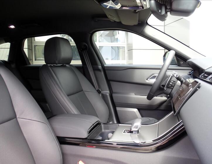 Land Rover Range Rover Velar 23