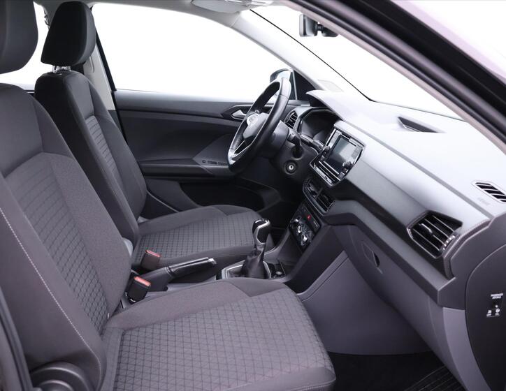 Volkswagen T-Cross 14