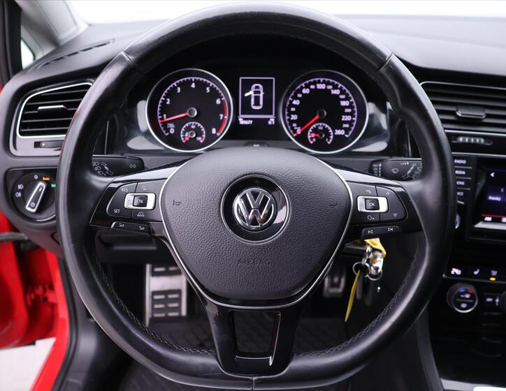 Volkswagen Golf 20