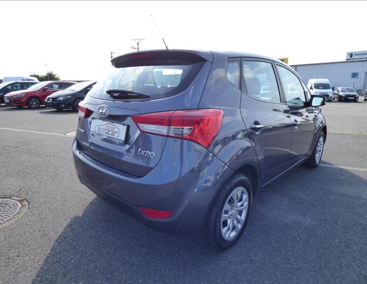 Hyundai ix20 3