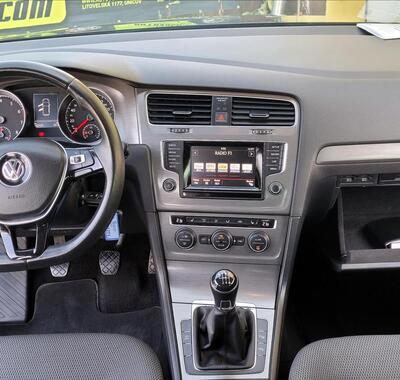 Volkswagen Golf 36