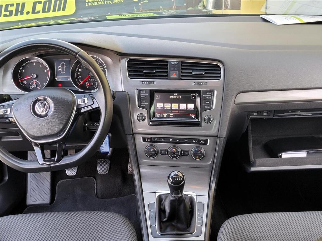 Volkswagen Golf 36