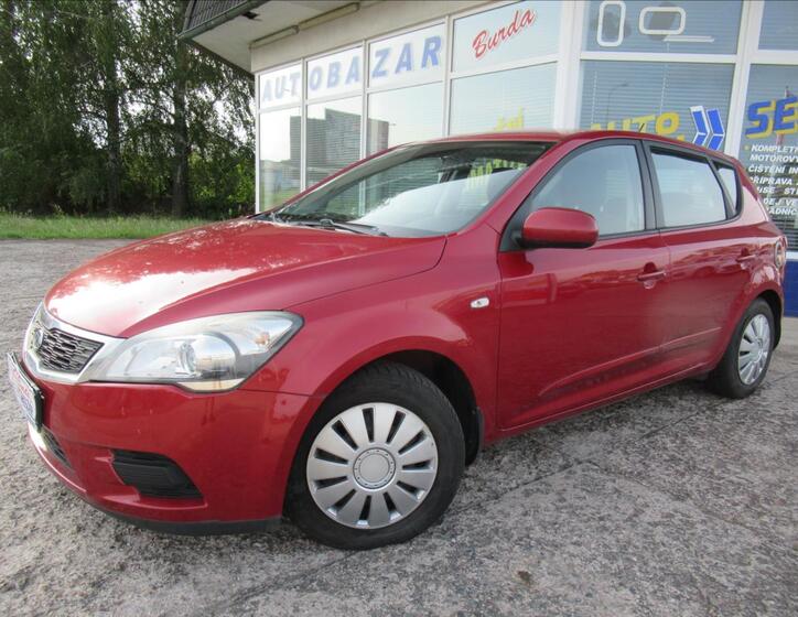 KIA Ceed 1