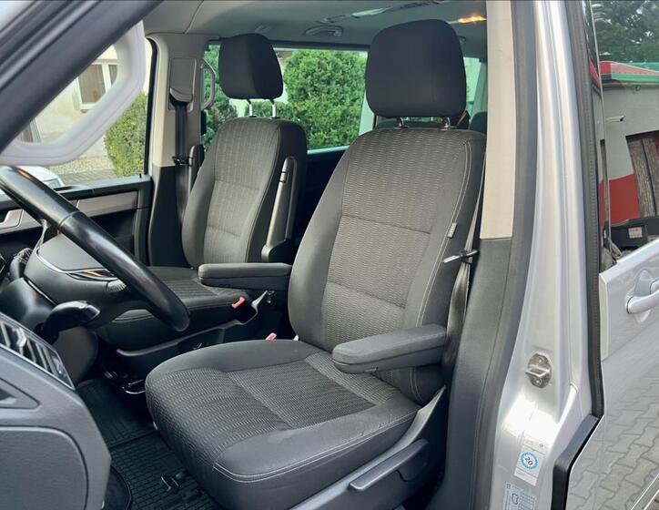 Volkswagen Multivan 9