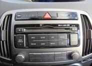 Hyundai i20 16