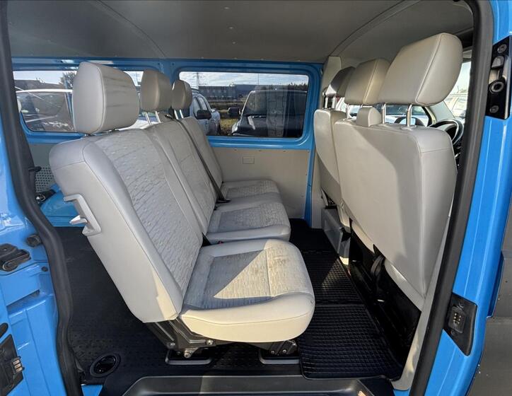 Volkswagen Transporter 11