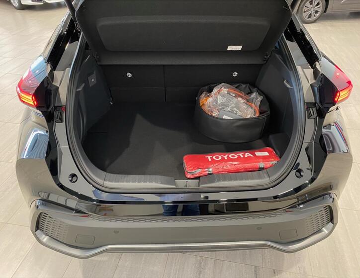Toyota C-HR 7