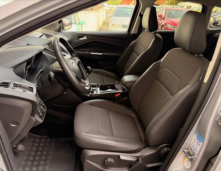 Ford Kuga 12